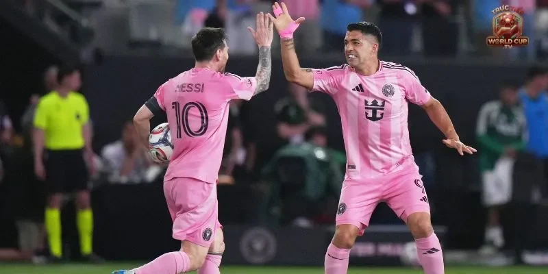 Luis Suarez khép lại sự nghiệp với biệt danh chân sút vĩ đại nhất Uruguay