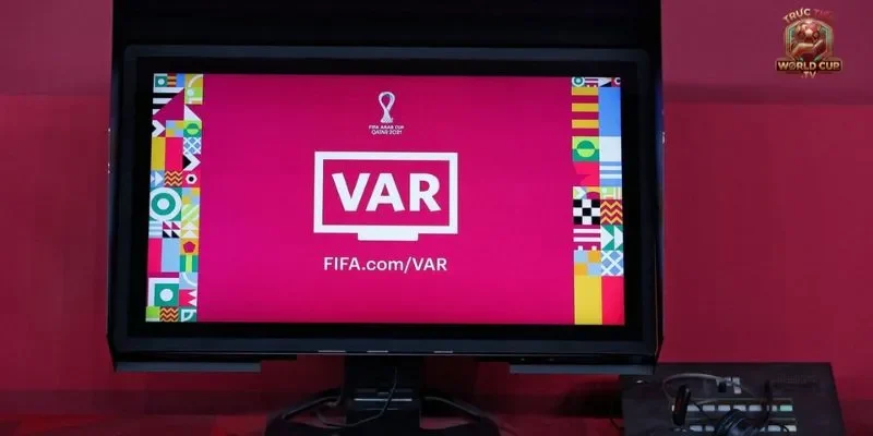 Tranh Cãi VAR Tại World Cup 2026: FIFA Bị Chỉ Trích Nặng