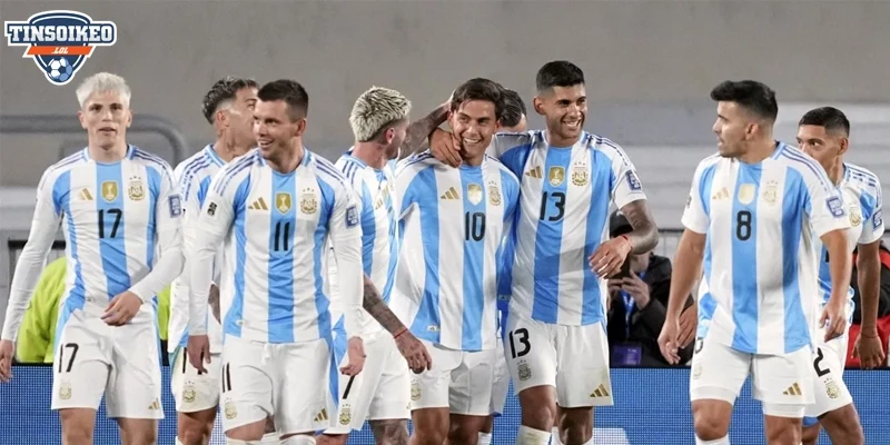 Đội tuyển Argentina: Hoàn hảo & Chờ đợi kỷ lục